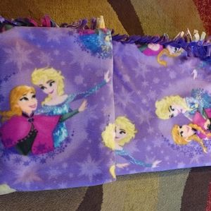 Frozen double sided tie throw blanket Hand made NEW